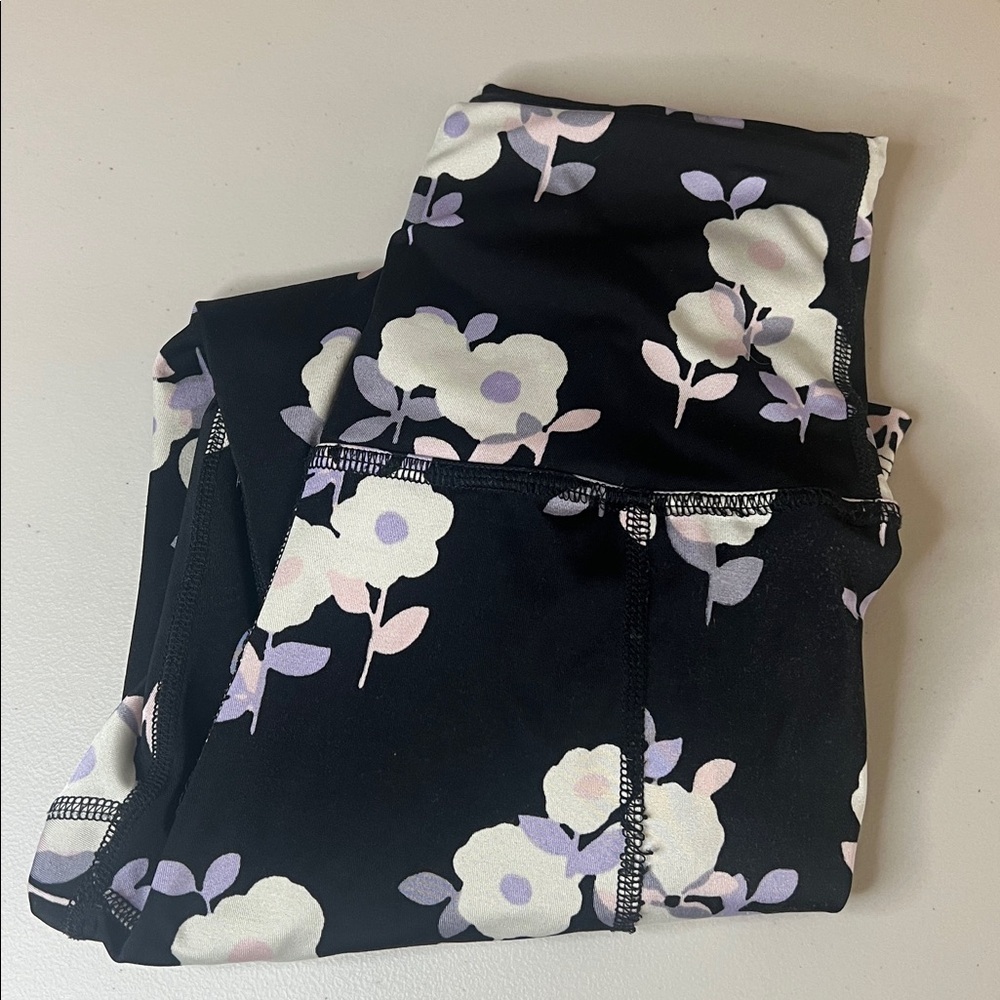 Beyond Yoga x Kate Spade Floral Cropped Leggings Size Small
